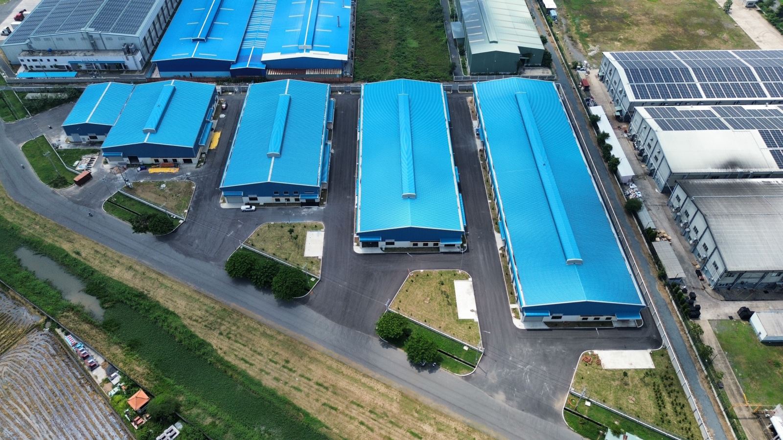 READY-BUILD FACTORY FOR RENT